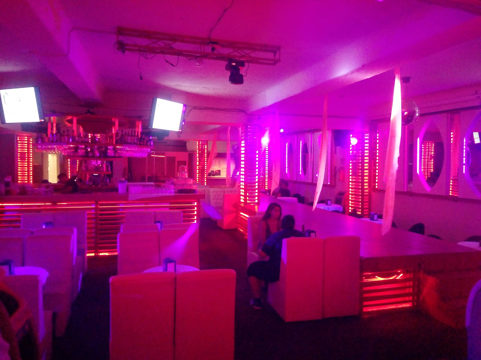 leetx-google-photo-62194-2 leetx-google-photo-62194-2