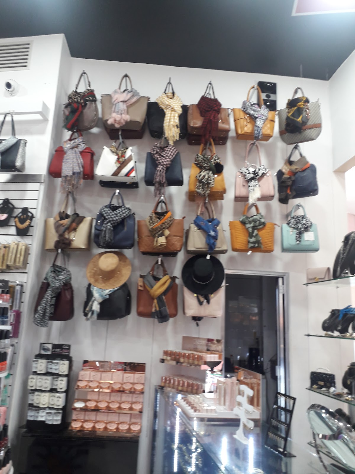 leetx-google-photo-70566-3 leetx-google-photo-70566-3