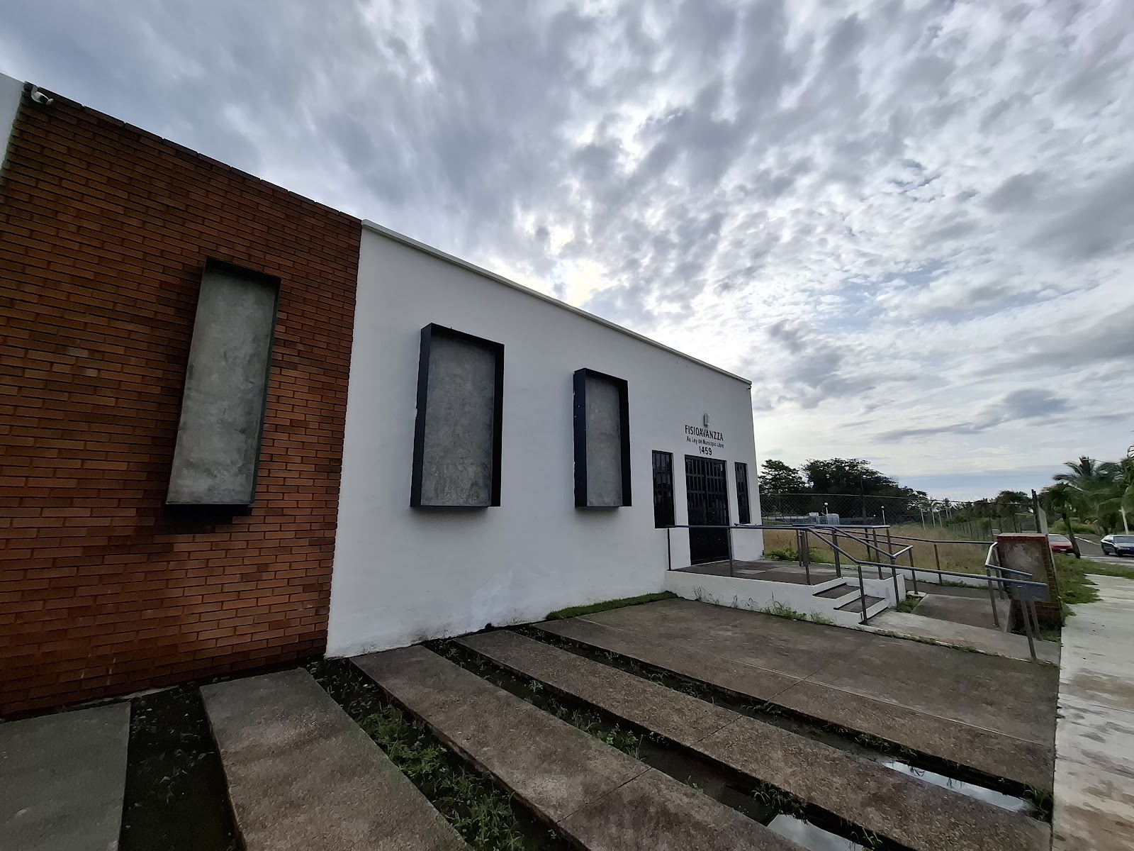 leetx-google-photo-73719-1 leetx-google-photo-73719-1