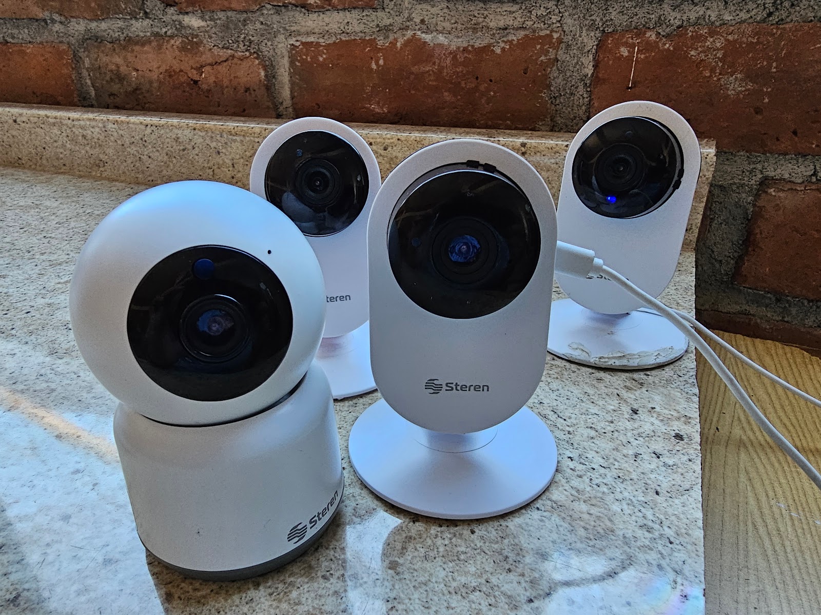 leetx-google-photo-73766-4-1 leetx-google-photo-73766-4-1