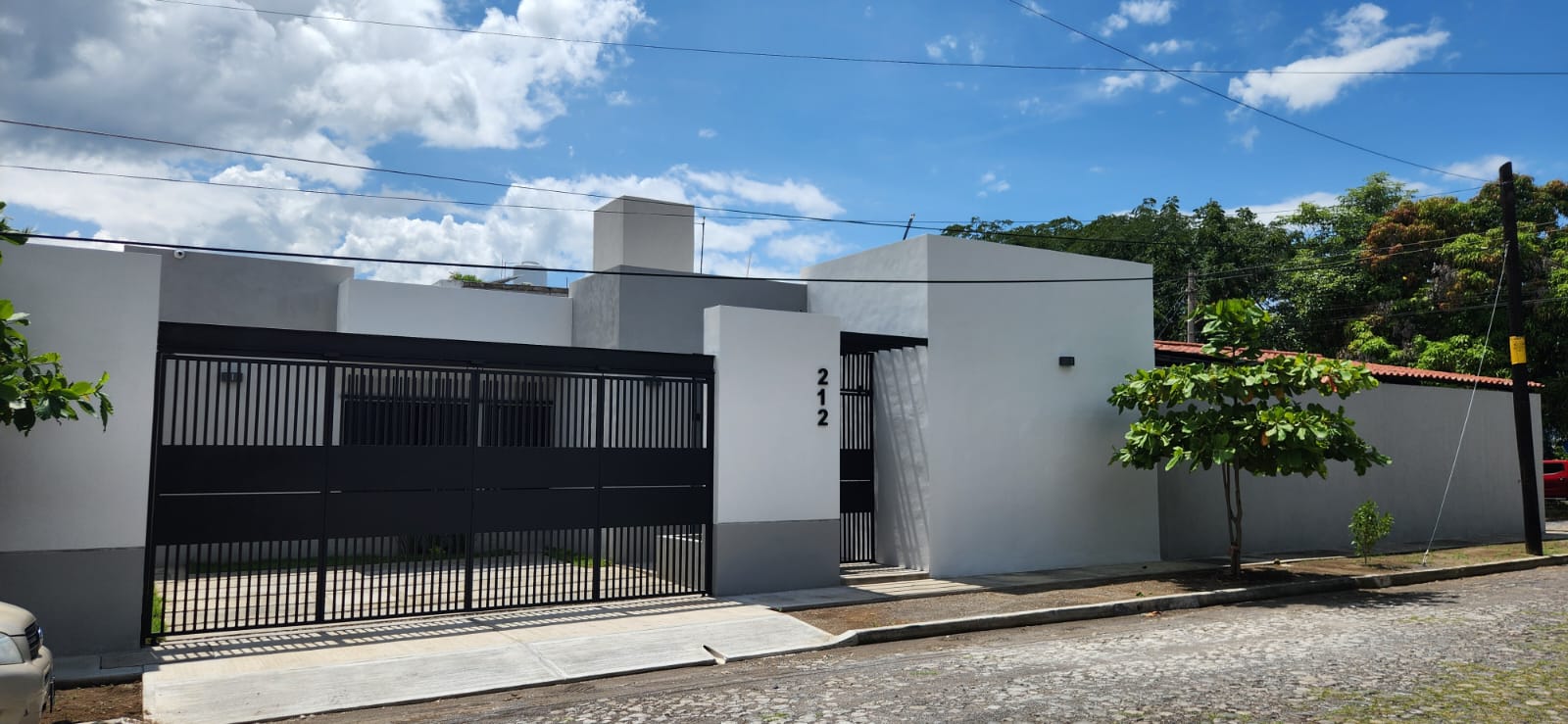 leetx-google-photo-74112-1