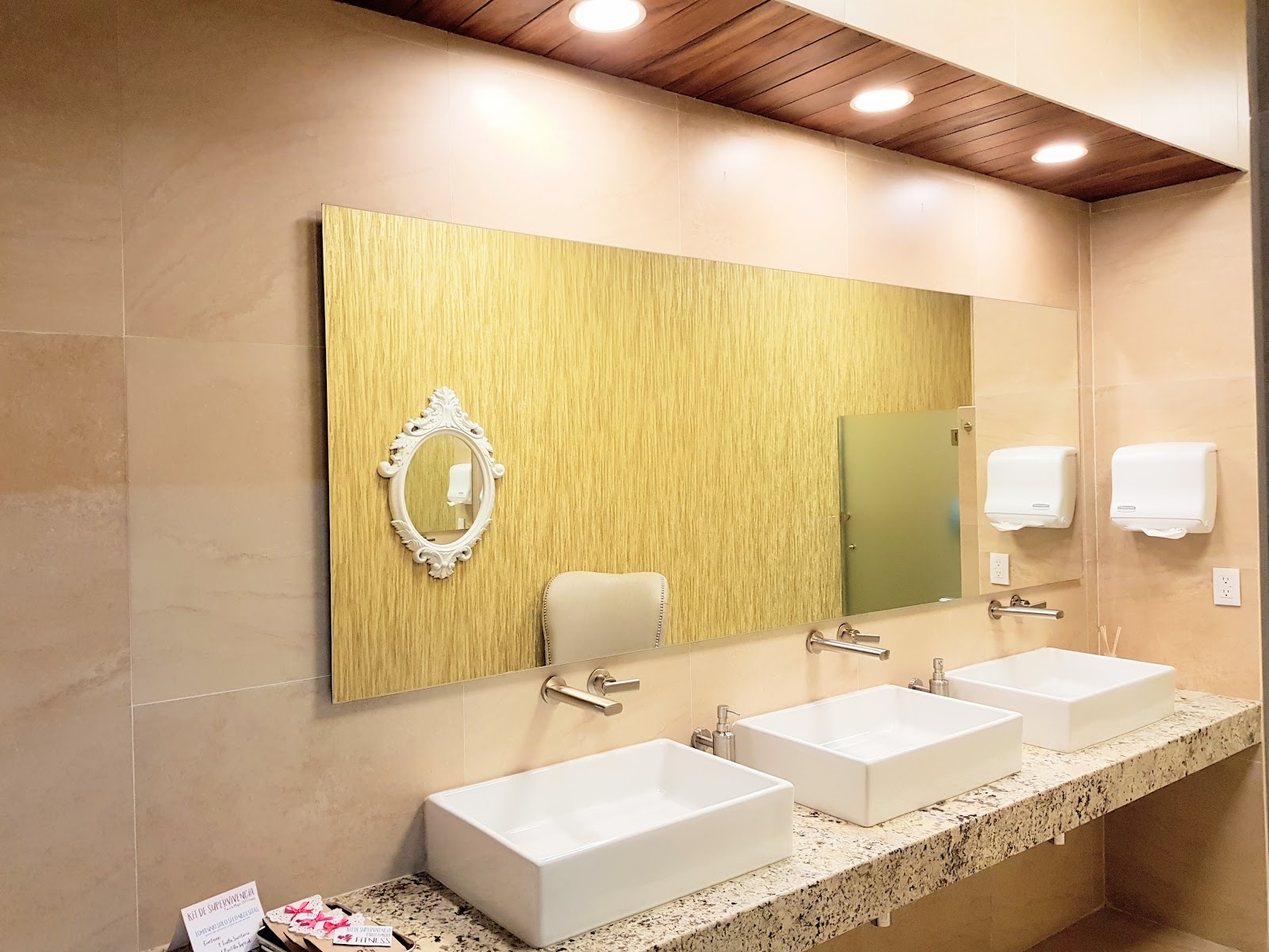 leetx-google-photo-76398-4 leetx-google-photo-76398-4