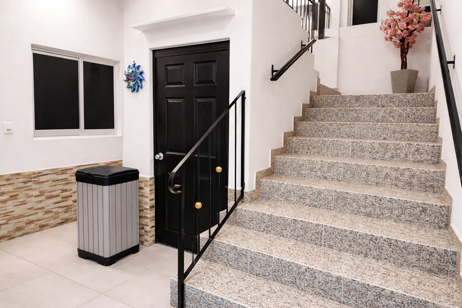 leetx-google-photo-77006-1